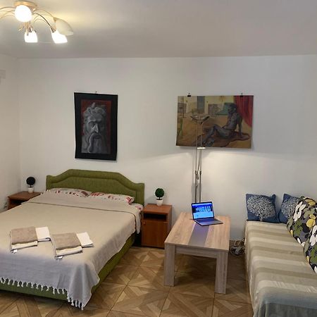 Axenia Hotel 尤塔哈 外观 照片