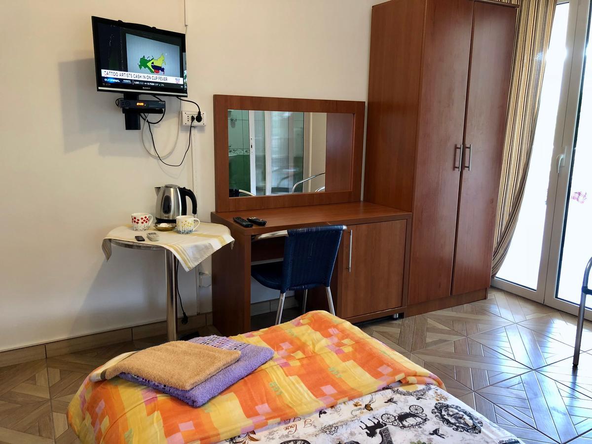 Axenia Hotel 尤塔哈 外观 照片