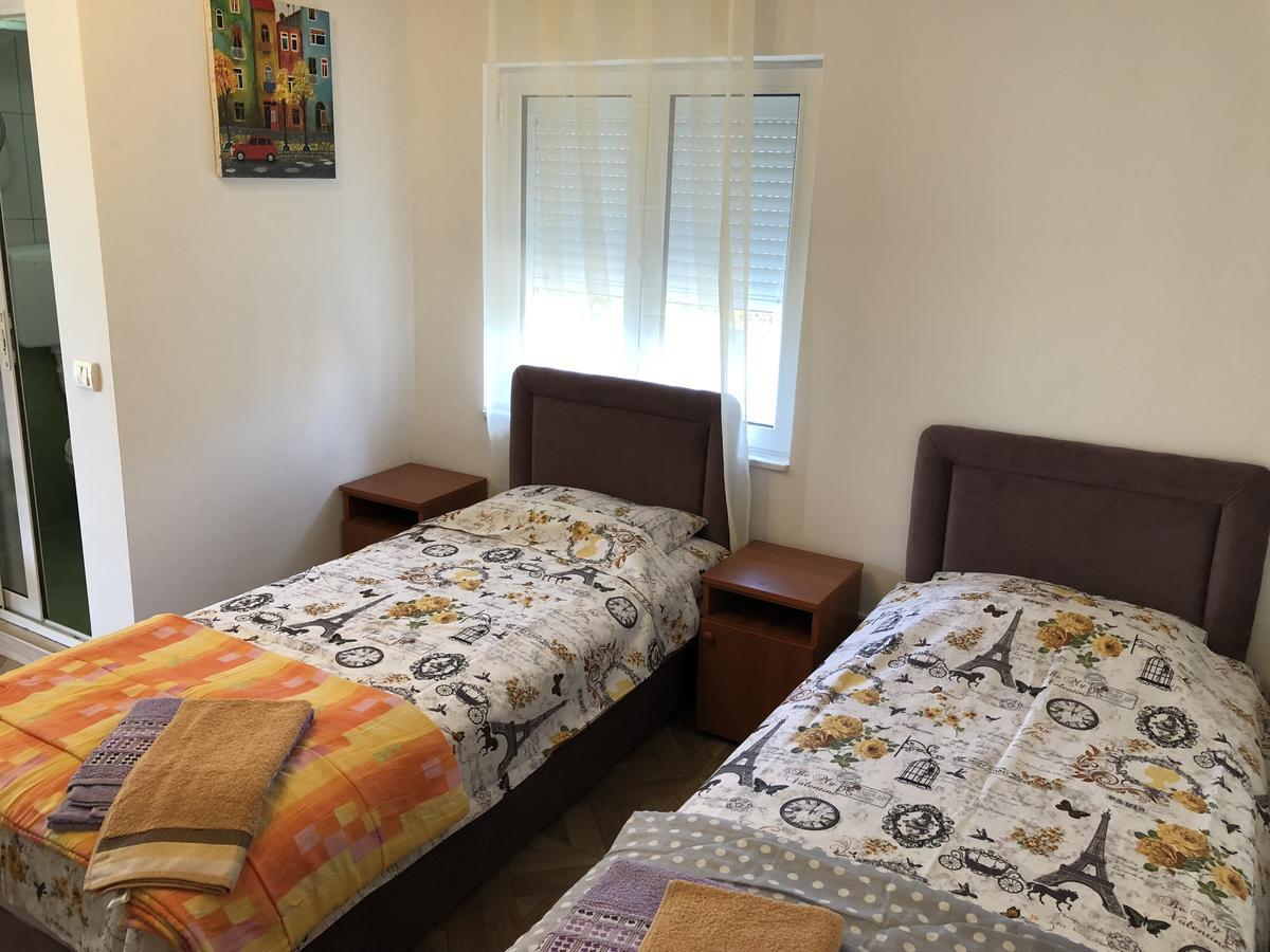 Axenia Hotel 尤塔哈 外观 照片