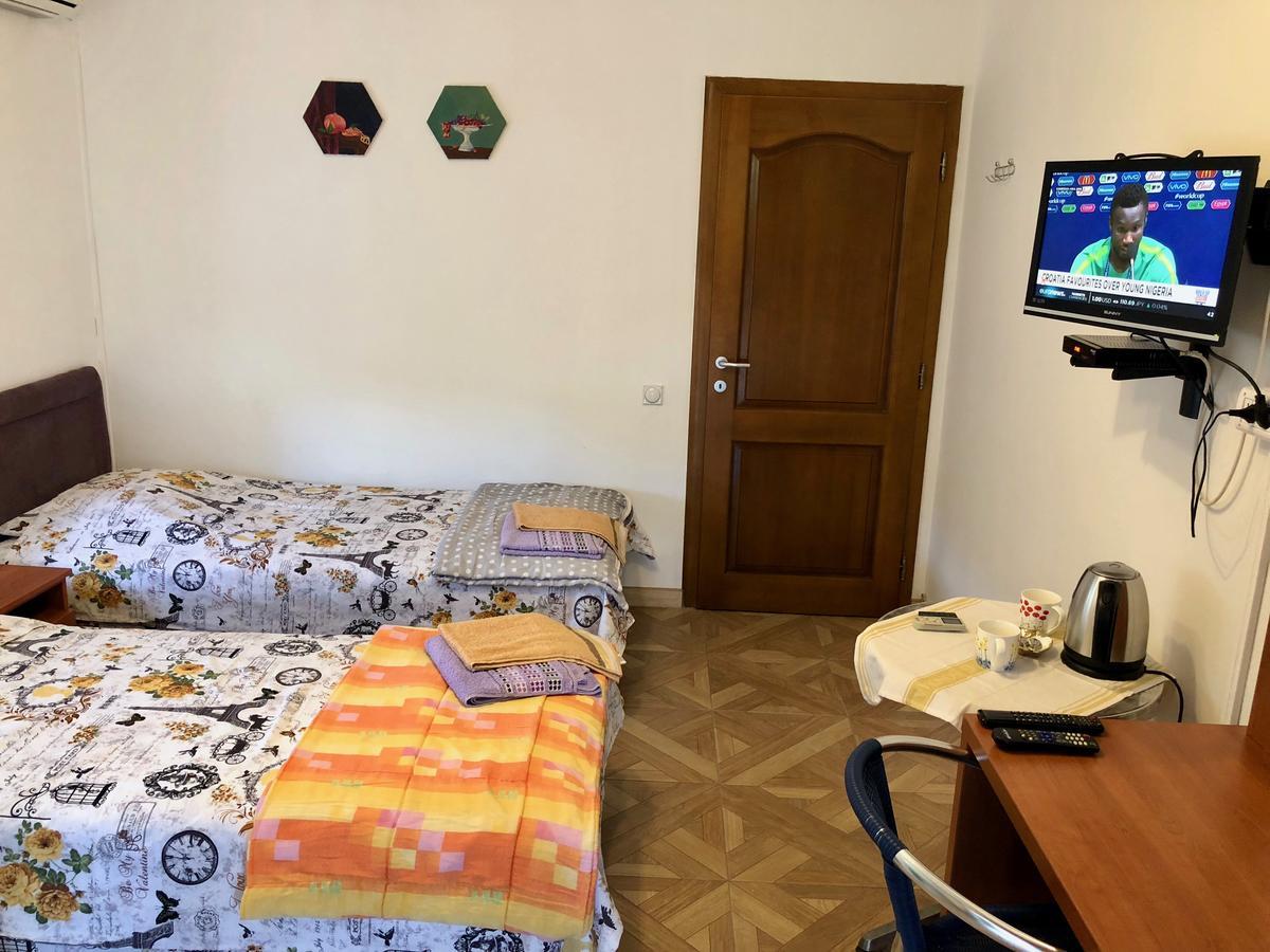 Axenia Hotel 尤塔哈 外观 照片